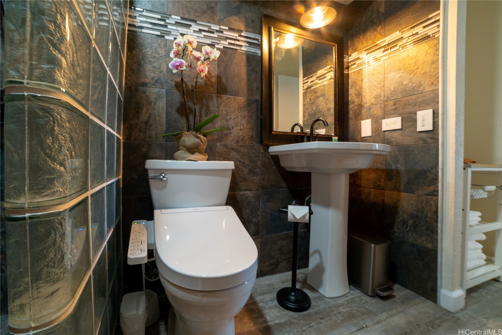 2465 Kuhio Avenue 410