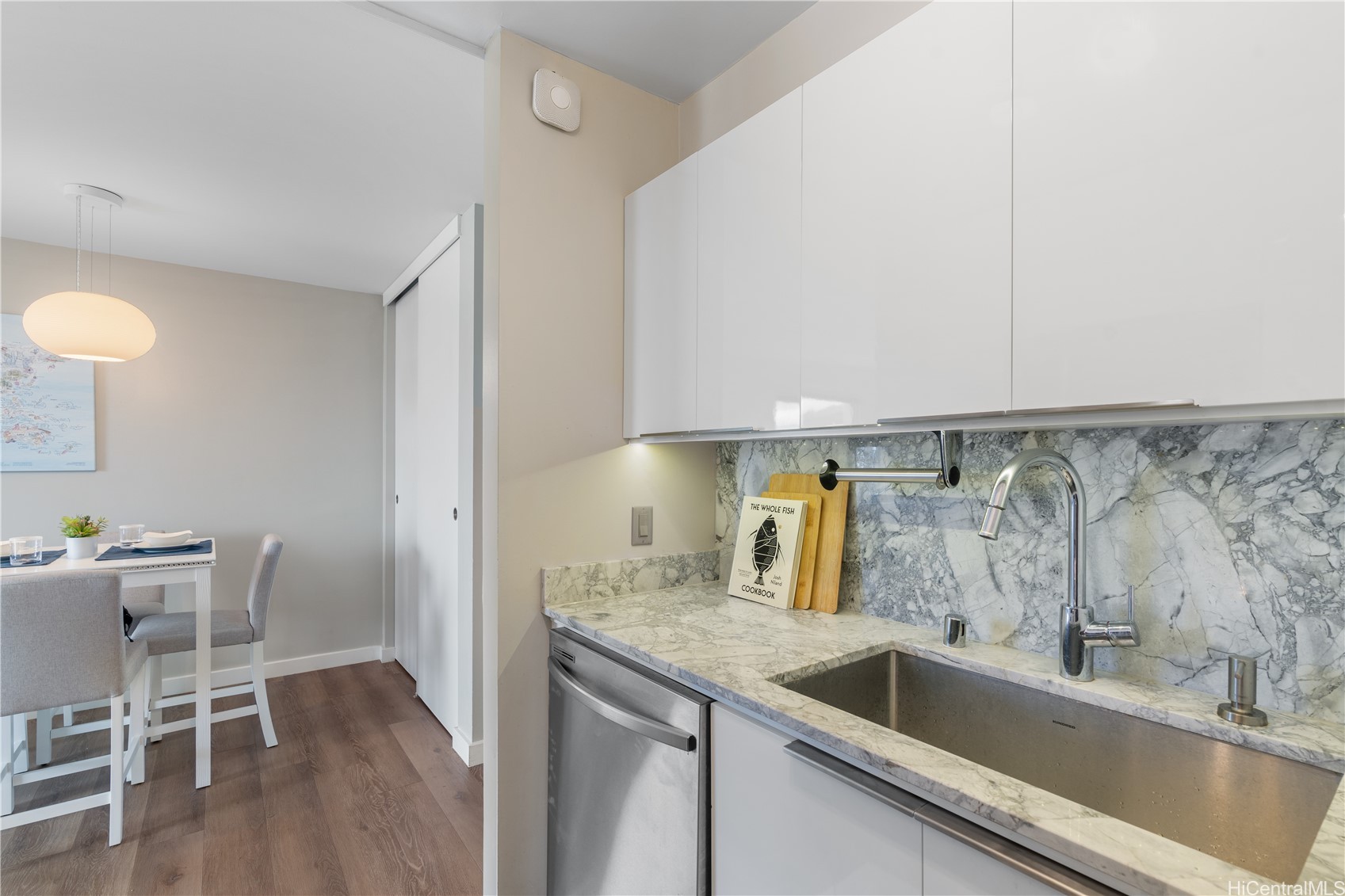 400 Hobron Lane 3314