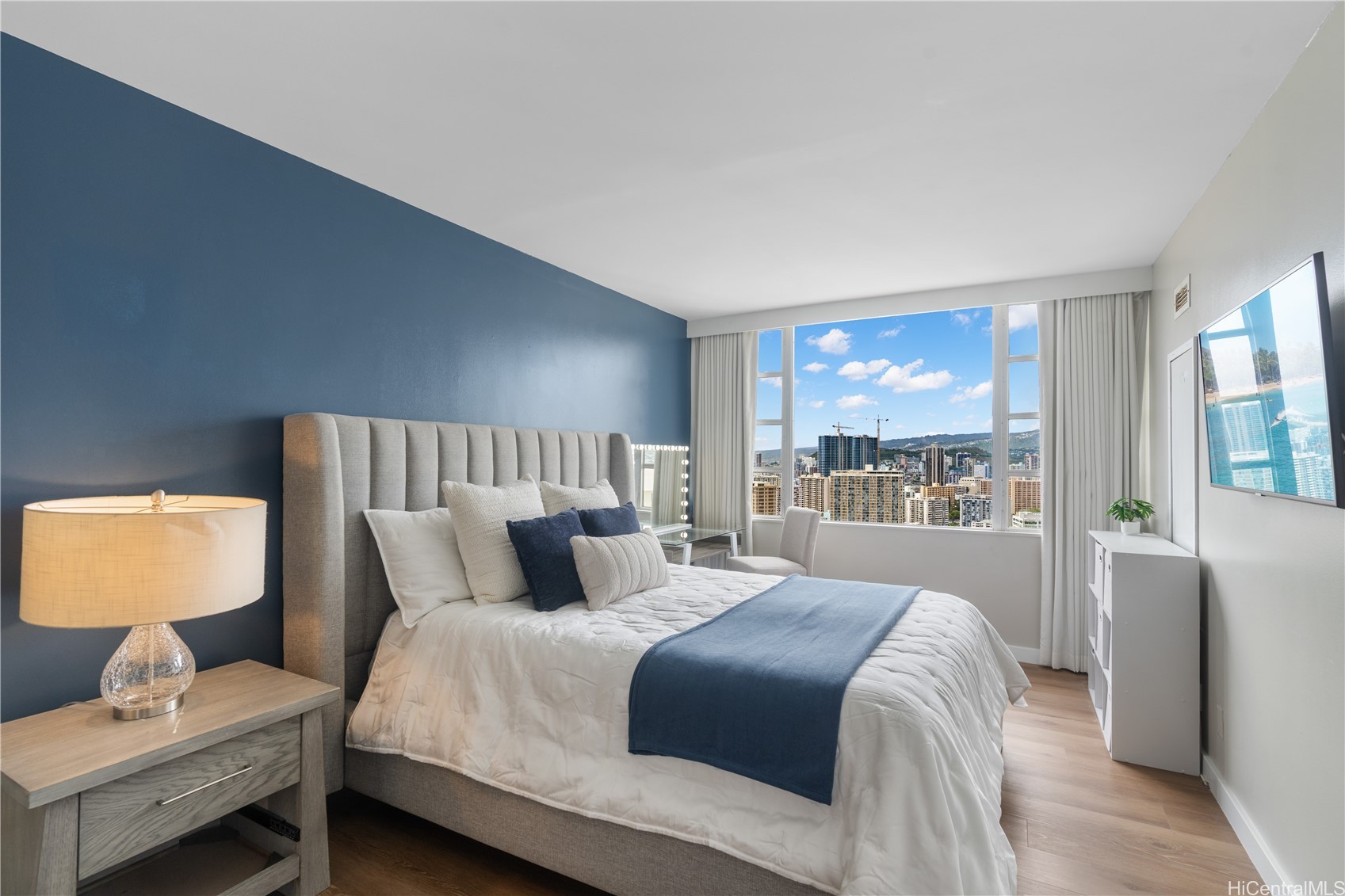 400 Hobron Lane 3314