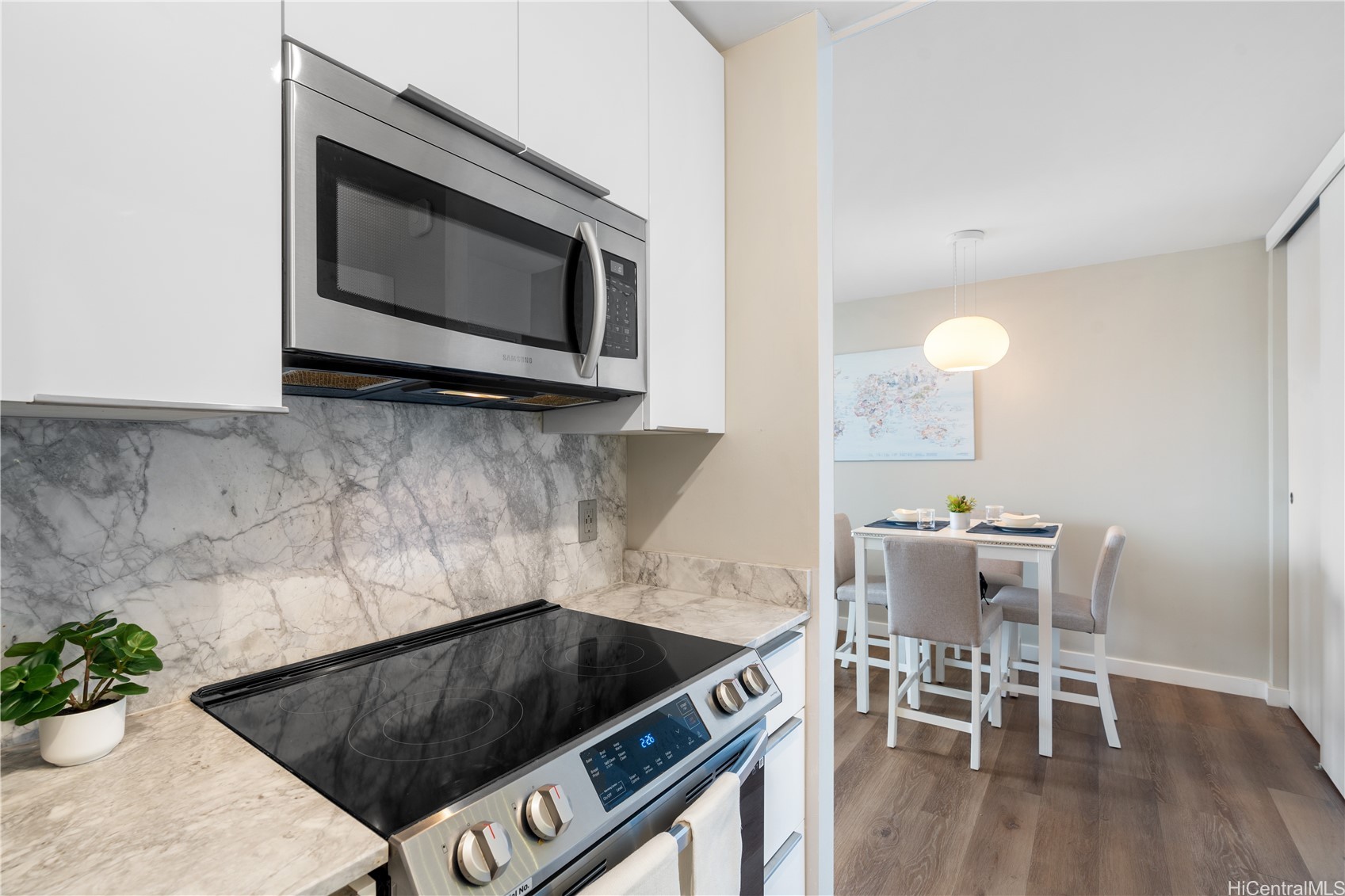 400 Hobron Lane 3314