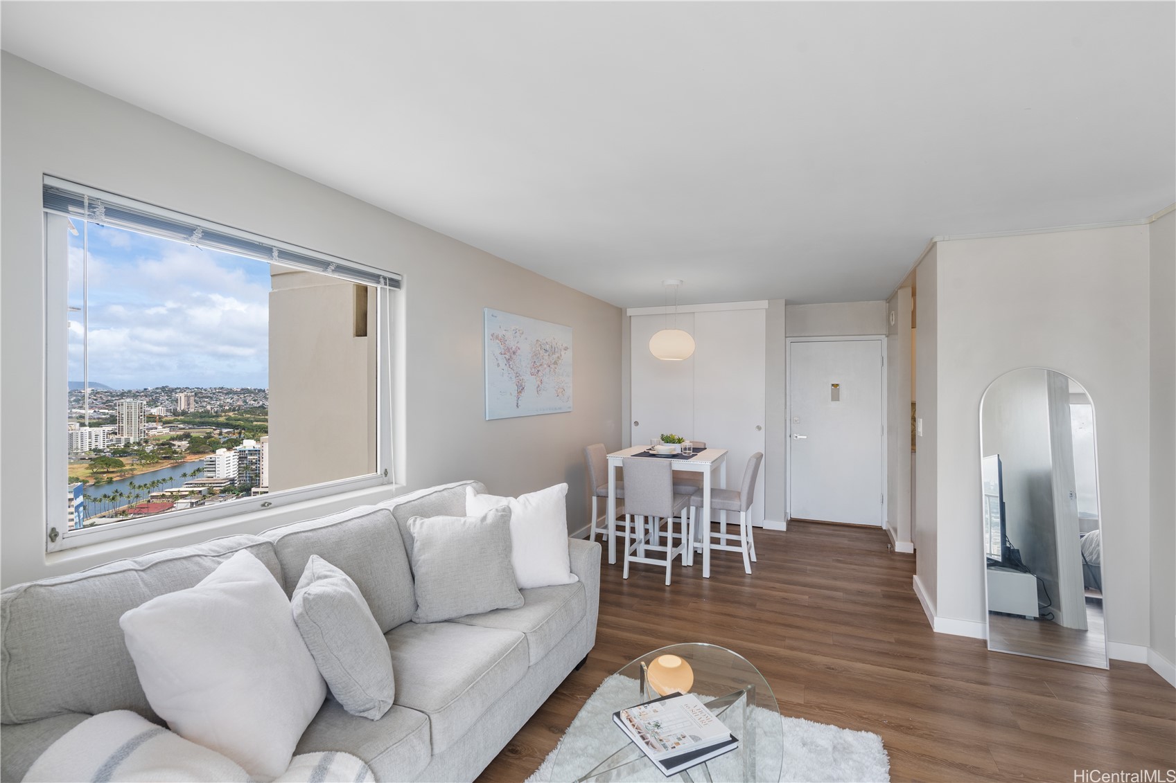 400 Hobron Lane 3314