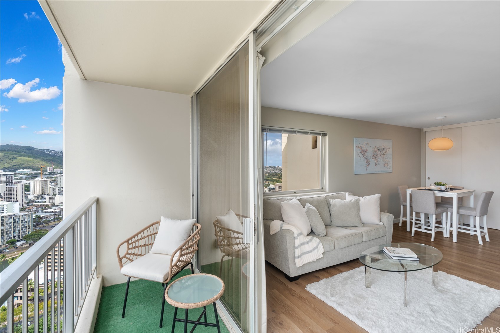 400 Hobron Lane 3314