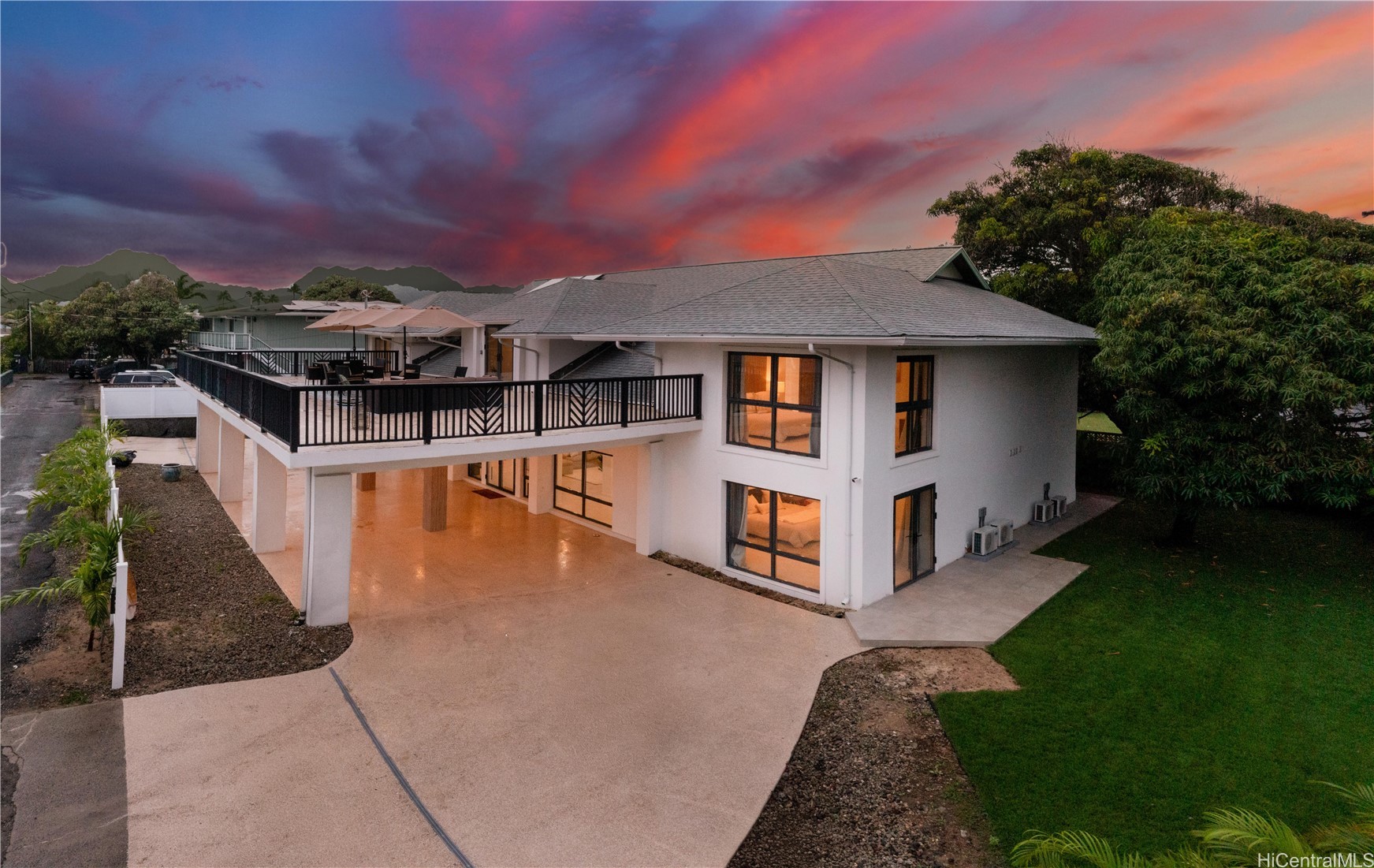125 N Kalaheo Avenue