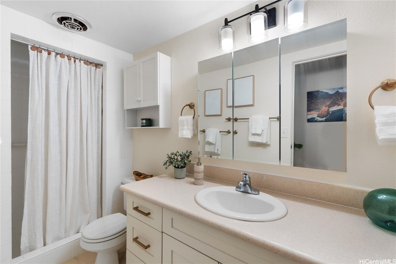 44-365 Nilu Street 5