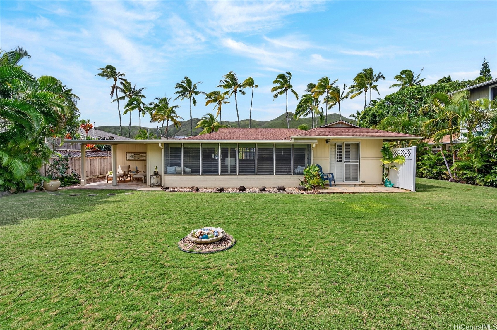 842 Kainui Drive