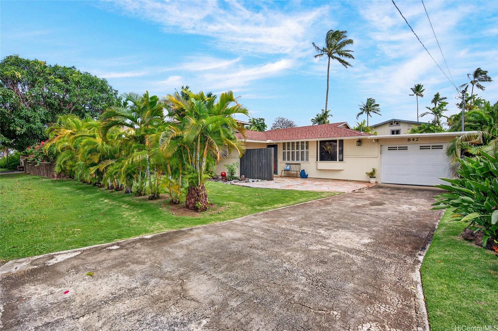 842 Kainui Drive