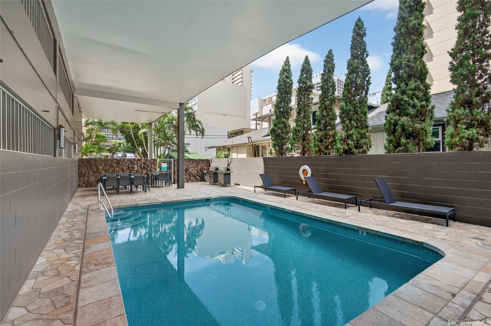 2575 Kuhio Avenue 904