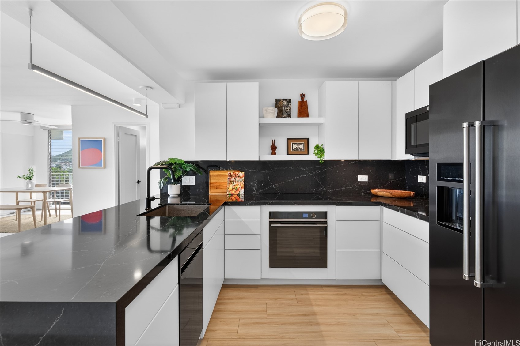 2575 Kuhio Avenue 904