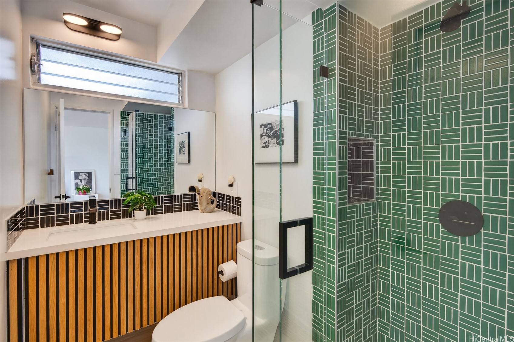 2575 Kuhio Avenue 904