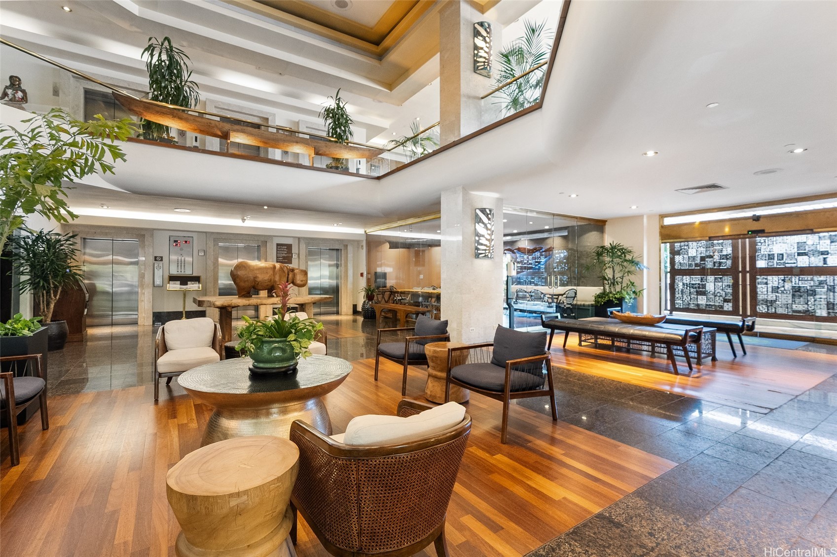 2045 Kalakaua Avenue 118