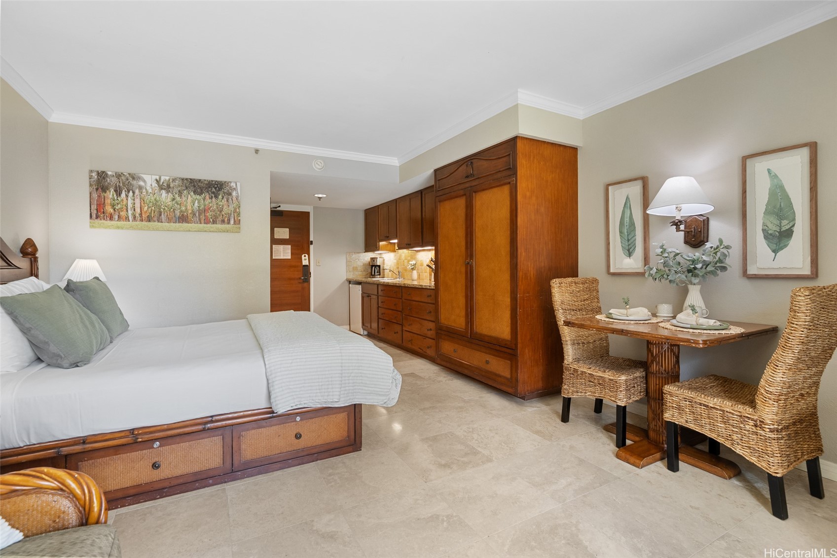 2045 Kalakaua Avenue 118