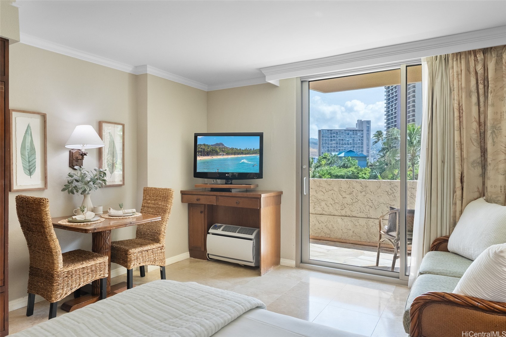 2045 Kalakaua Avenue 118