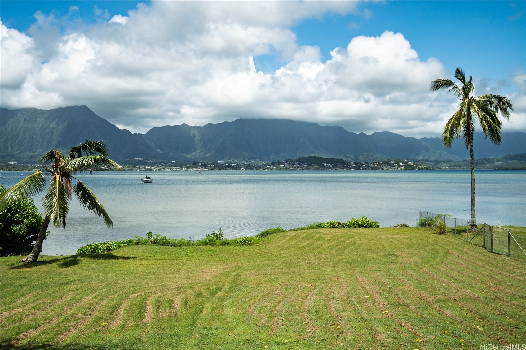 44-375 Kaneohe Bay Drive