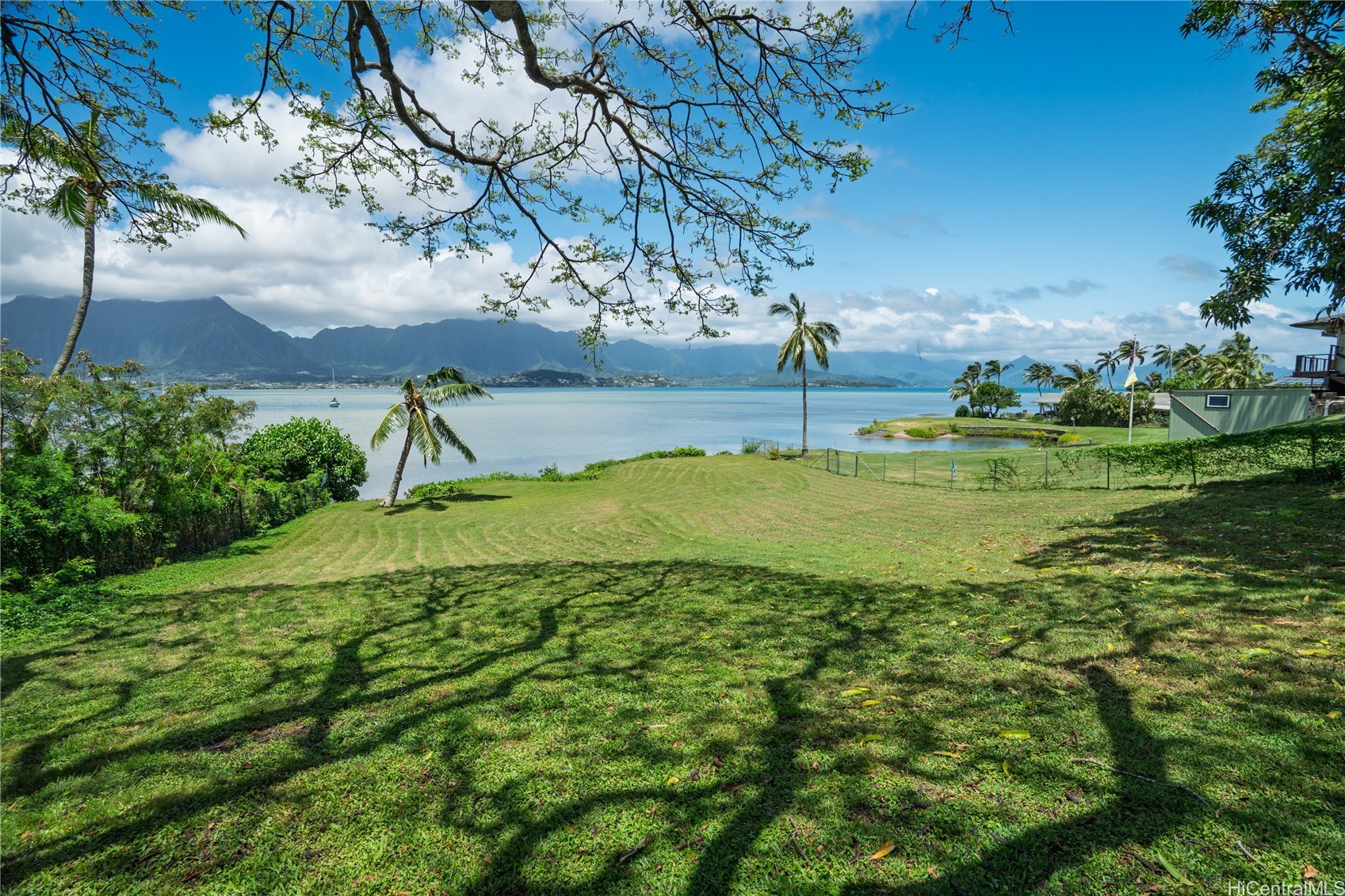 44-375 Kaneohe Bay Drive