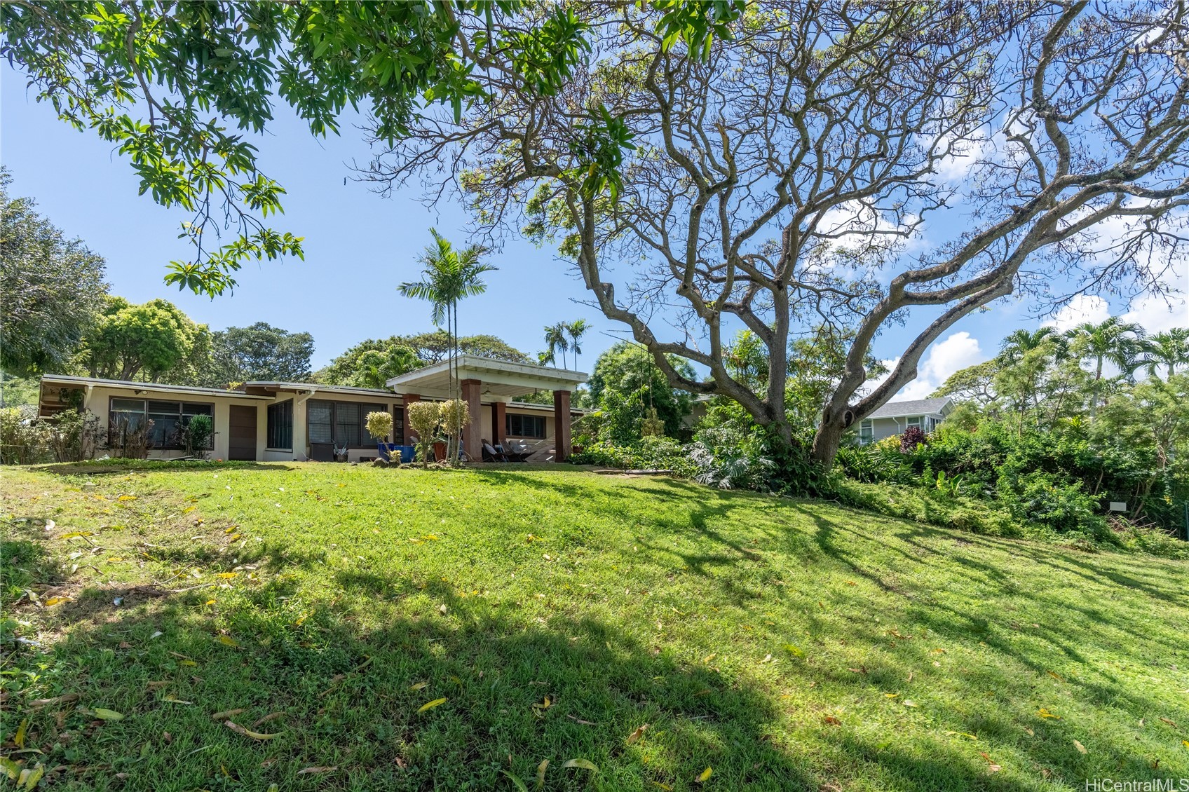 44-375 Kaneohe Bay Drive