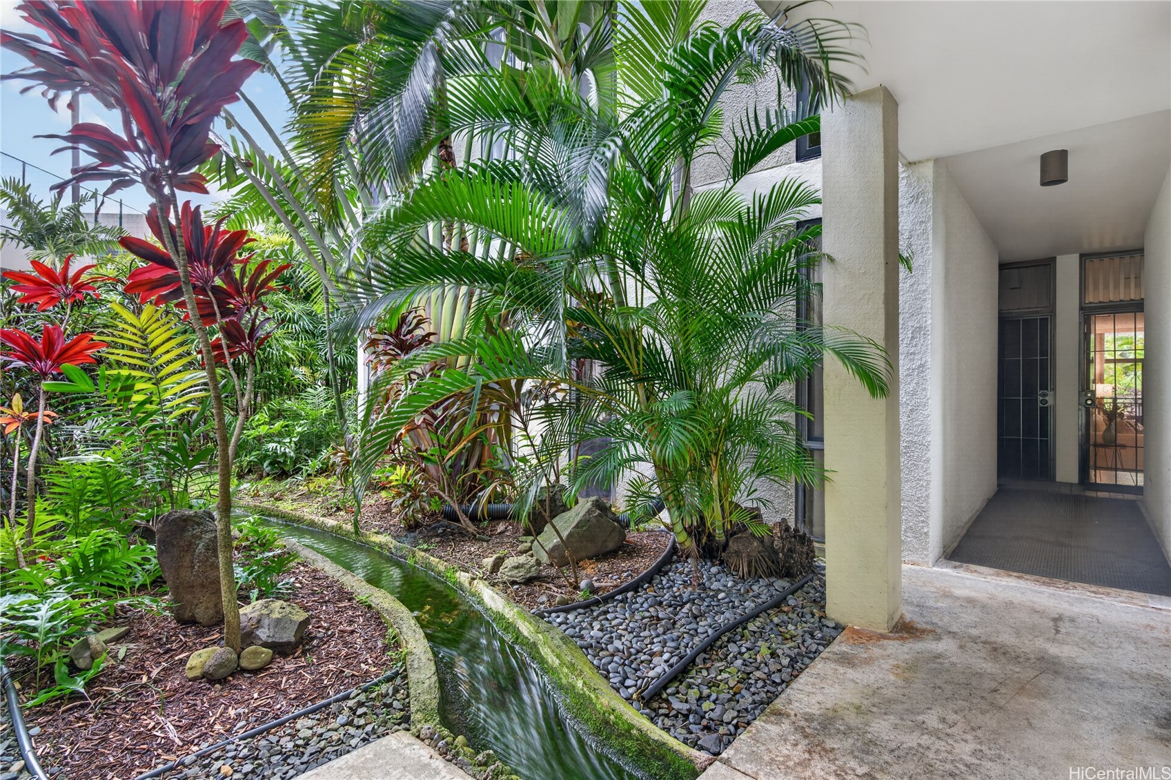 1020 Aoloa Place 109B