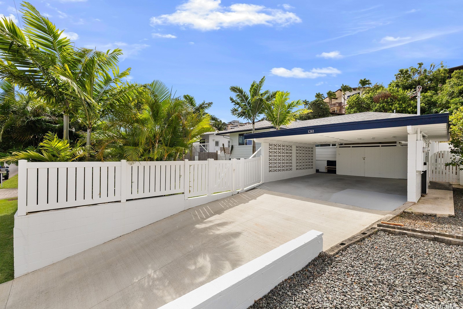 1361 Akalani Loop