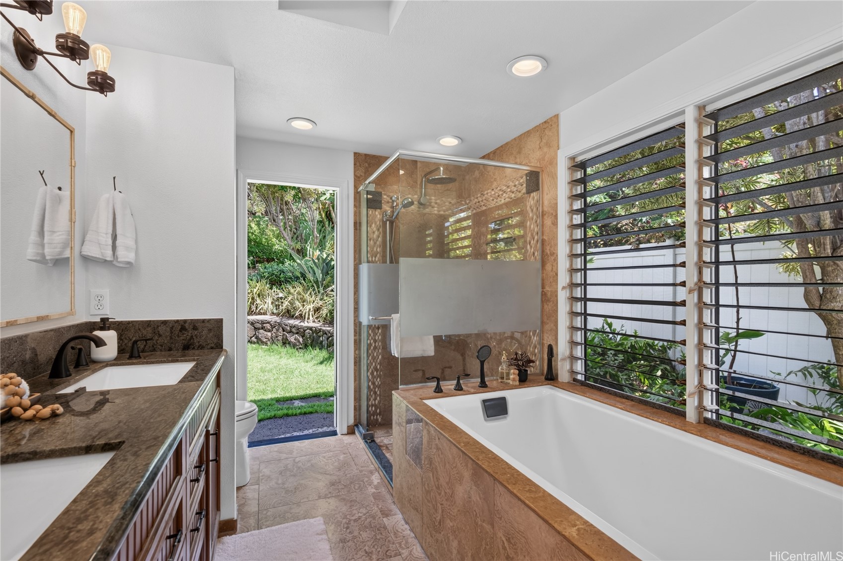 445 Iliwahi Loop