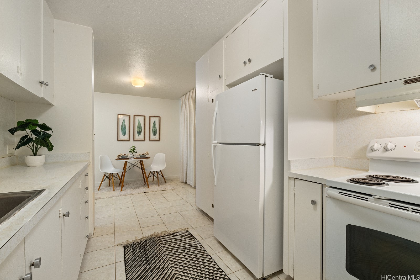 1610 Kanunu Street 306