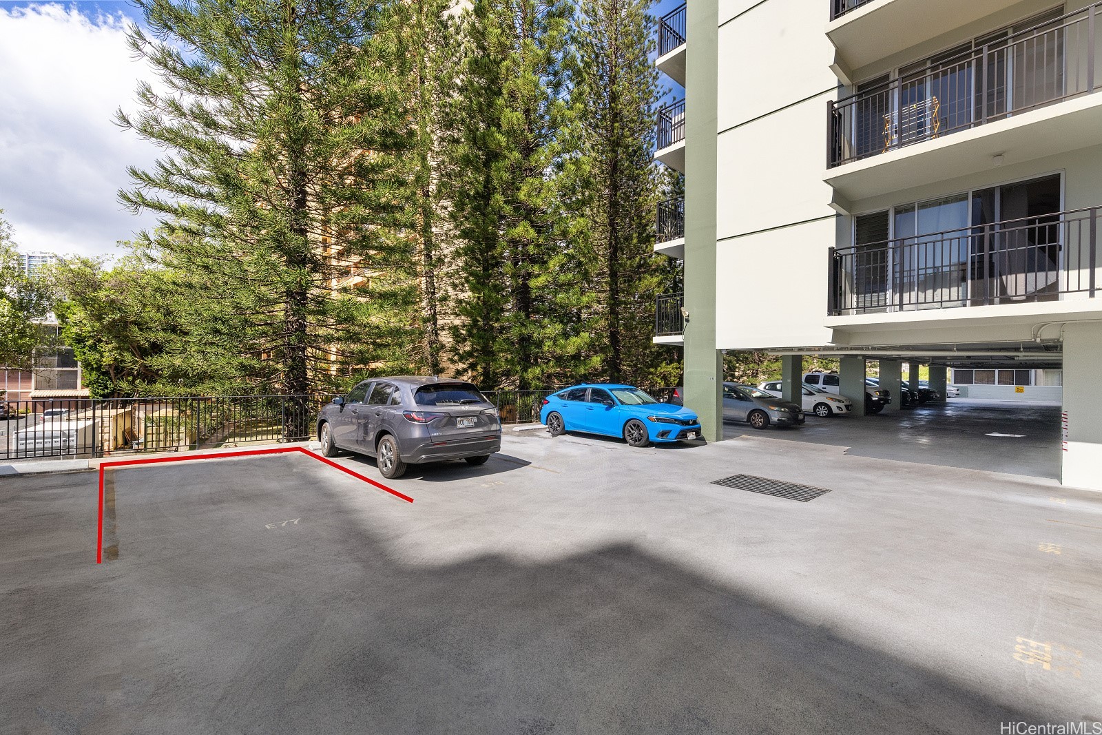 1610 Kanunu Street 306