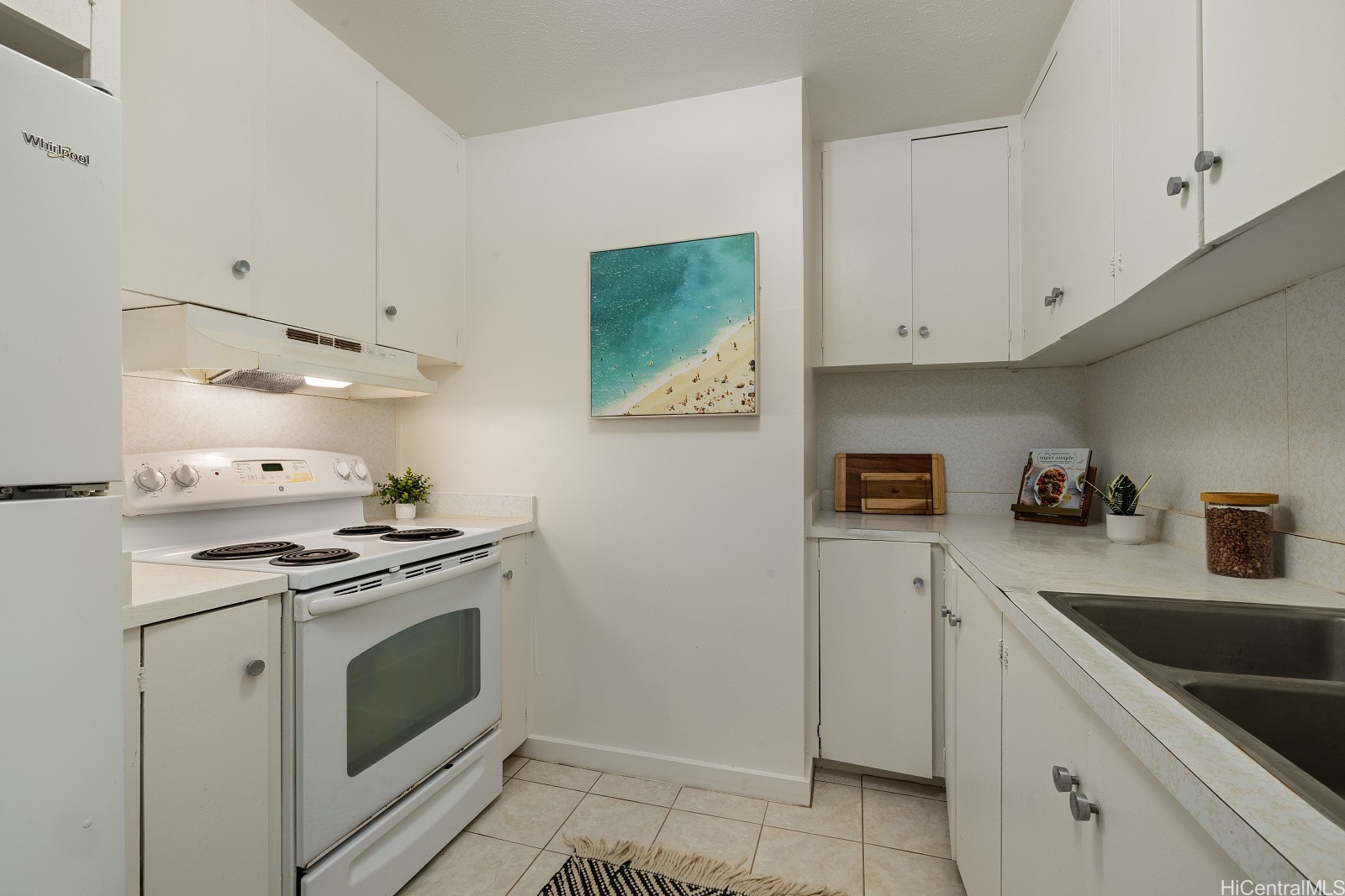 1610 Kanunu Street 306