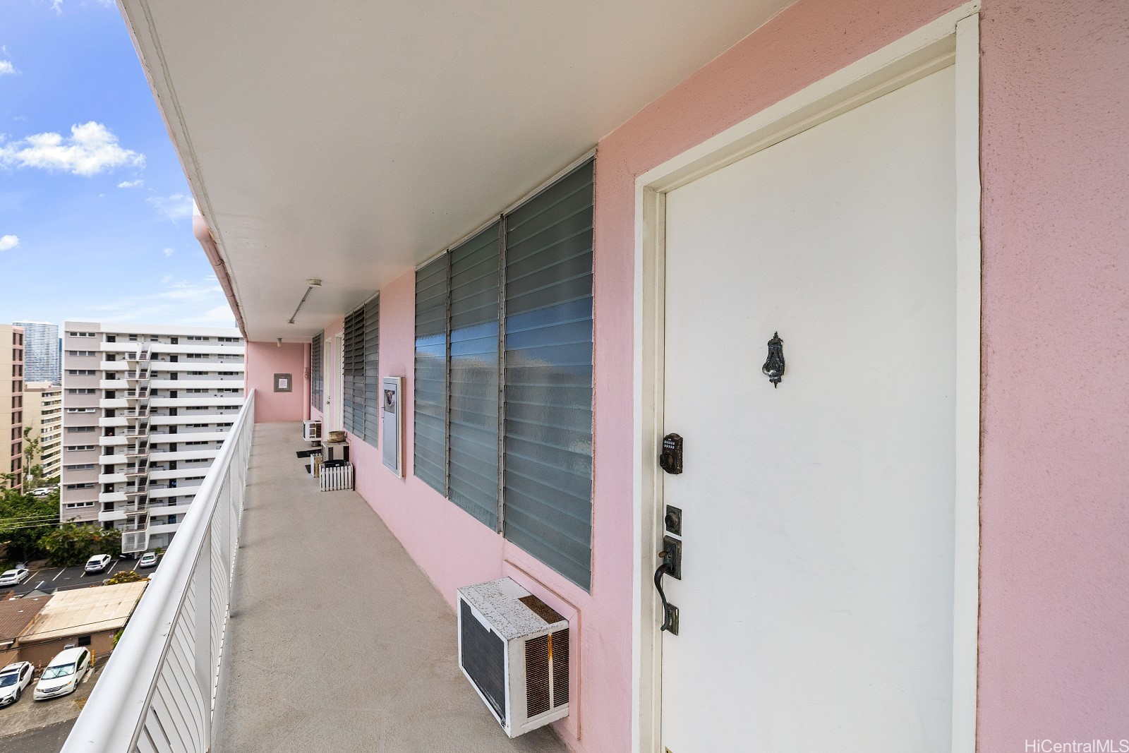 1020 Green Street 711