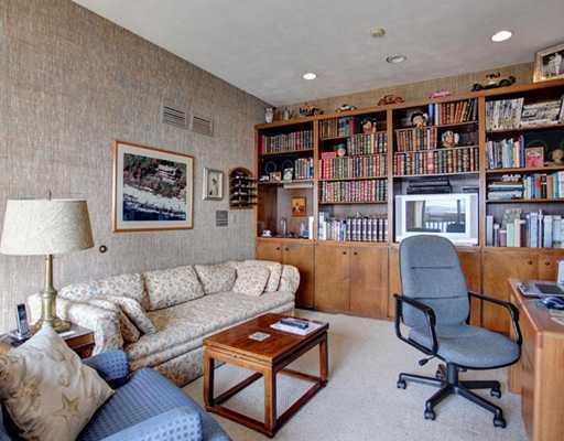 25 Pilot Point Road