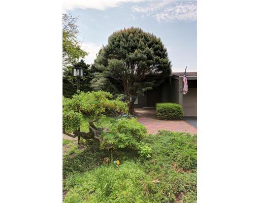 25 Pilot Point Road