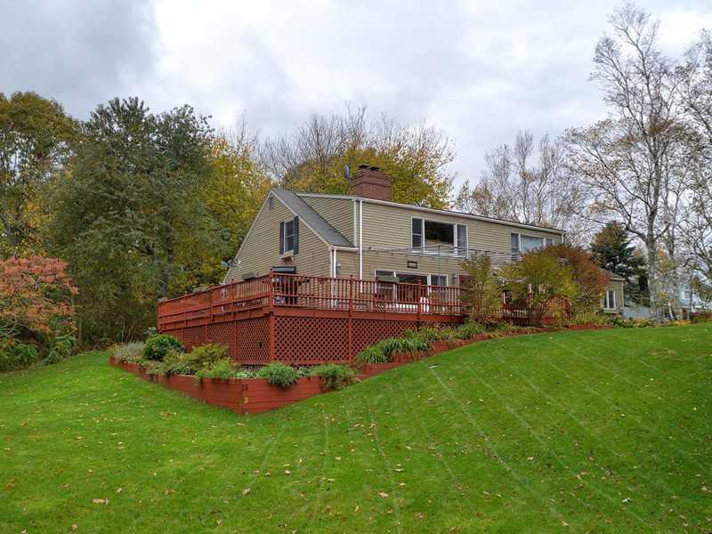 12 Hunts Point Road