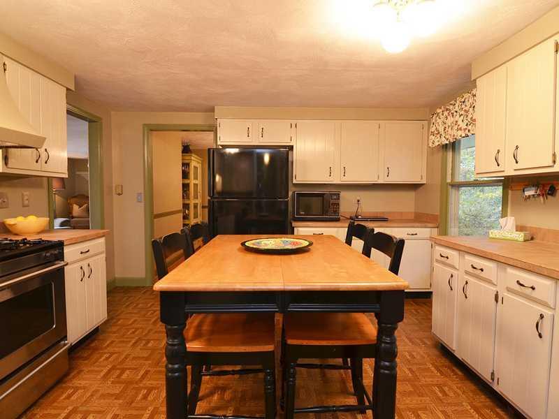 12 Hunts Point Road