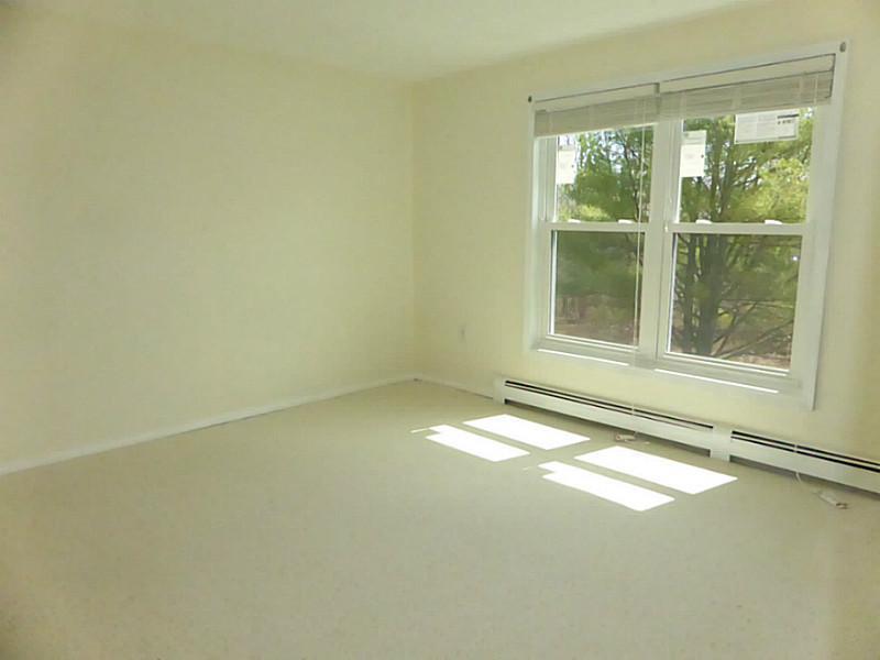 6 Goshen Road