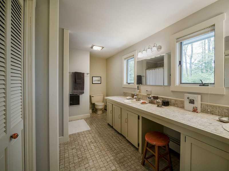 37 Broad Cove Woods