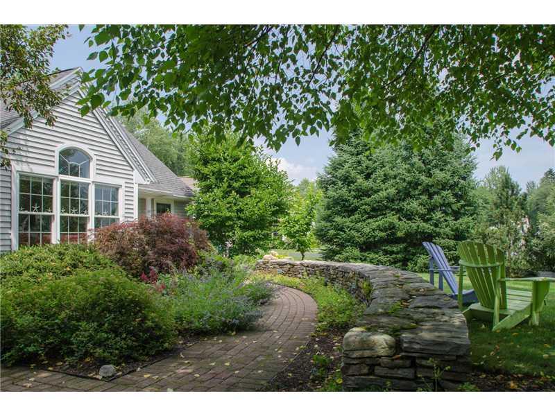 6 Coralburst Lane