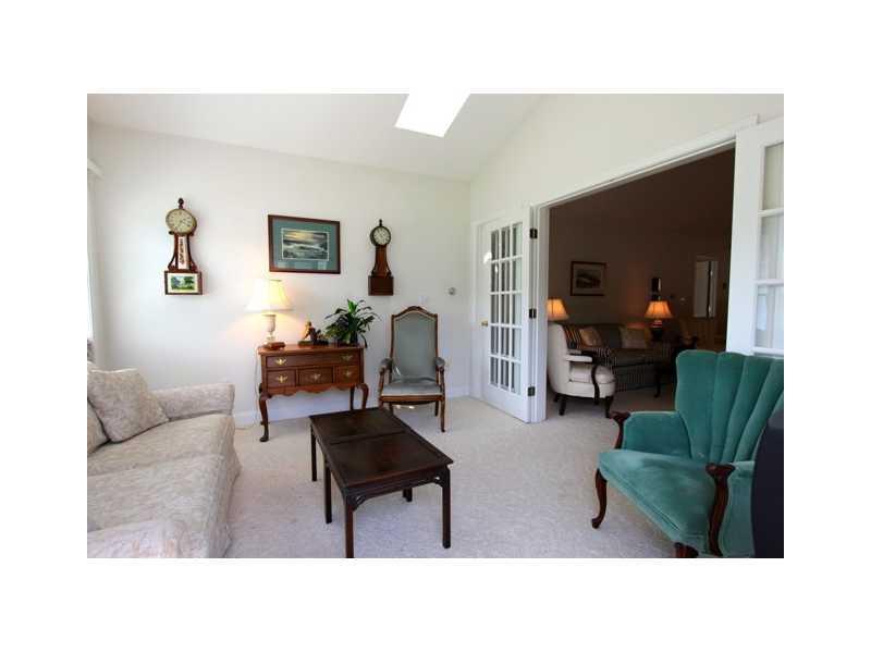 10 Stoney Creek Drive, 10
