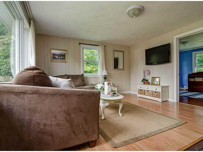 10 Small Hardy Road