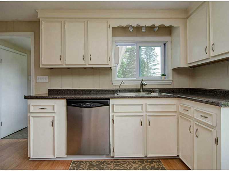 10 Small Hardy Road