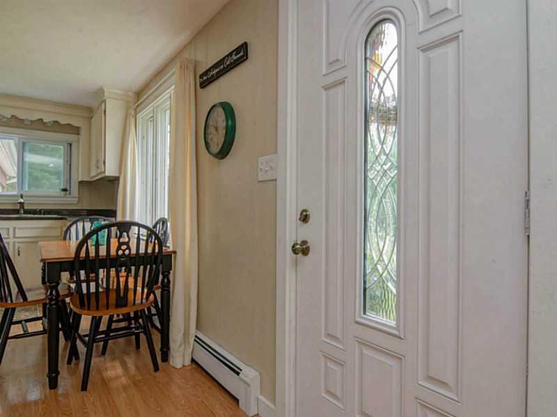 10 Small Hardy Road