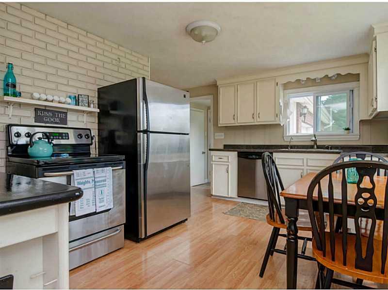 10 Small Hardy Road