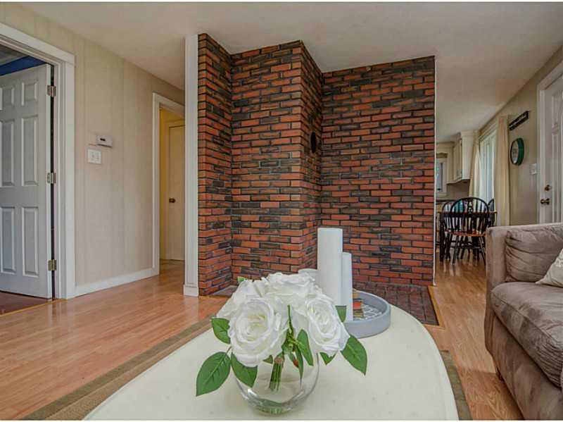 10 Small Hardy Road