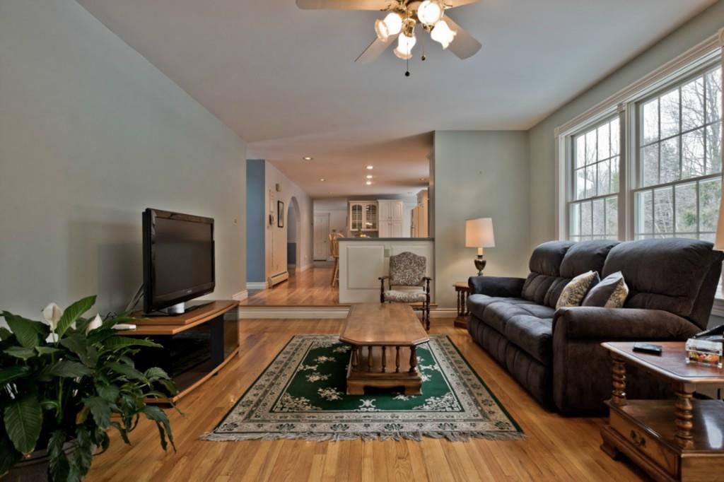 28 Rock Crest Drive