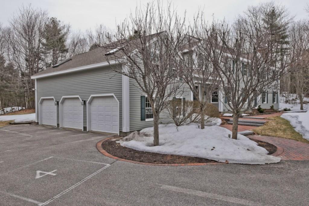 28 Rock Crest Drive