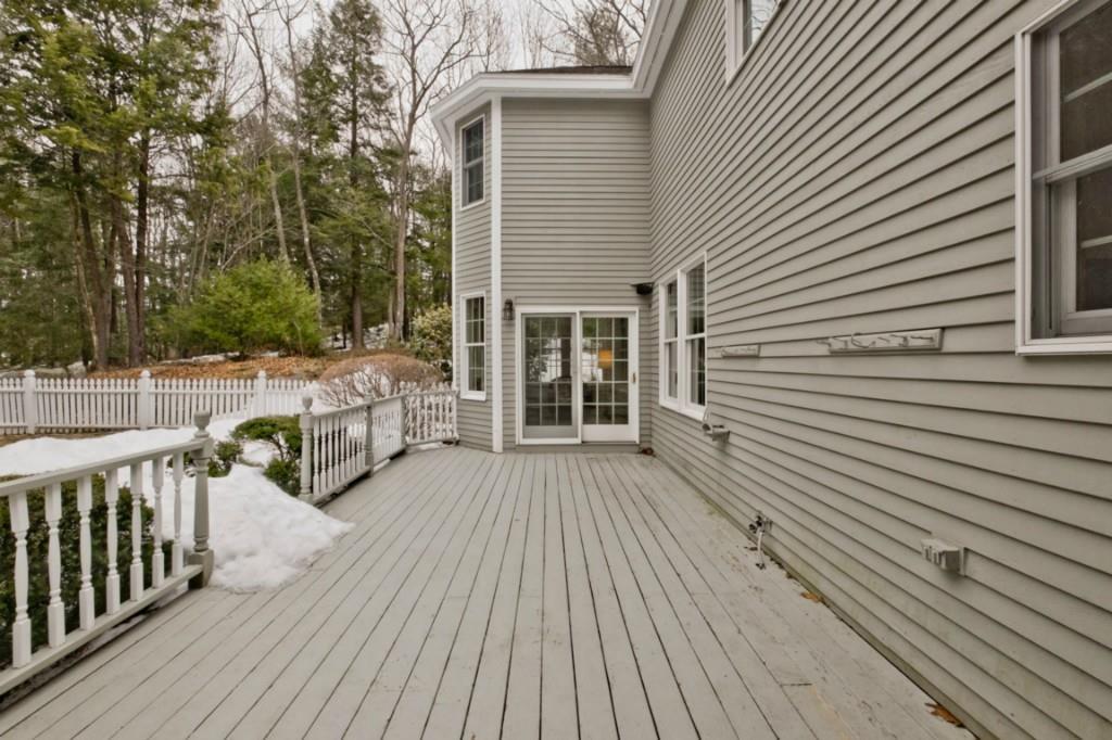 28 Rock Crest Drive