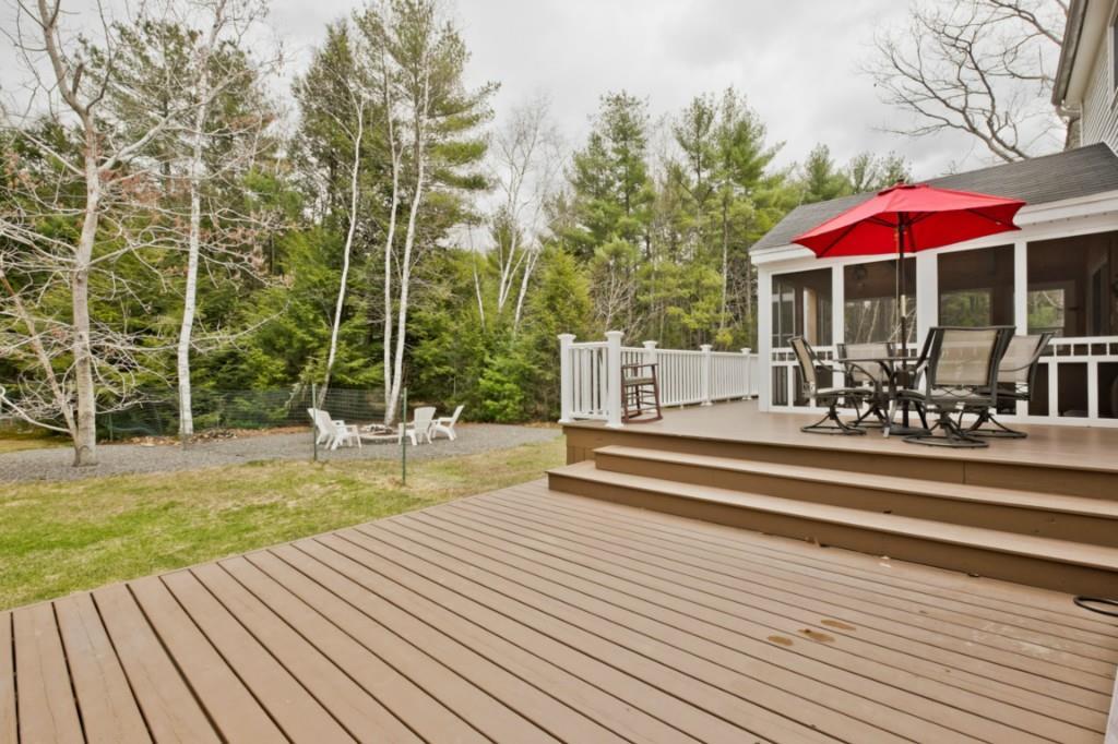 15 Goldenwood Drive