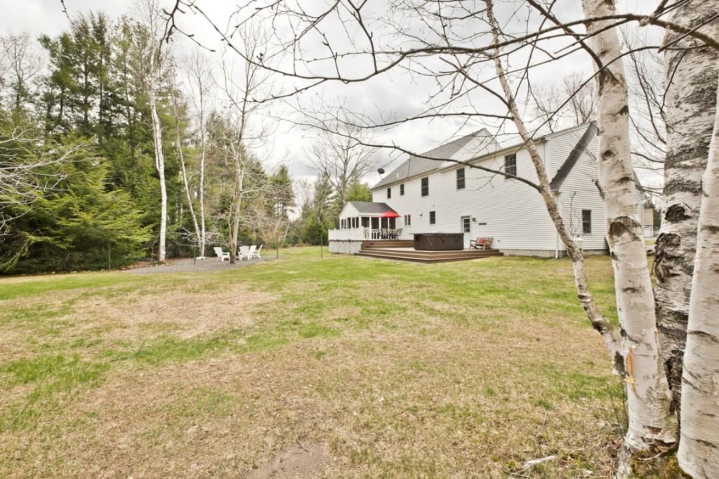 15 Goldenwood Drive