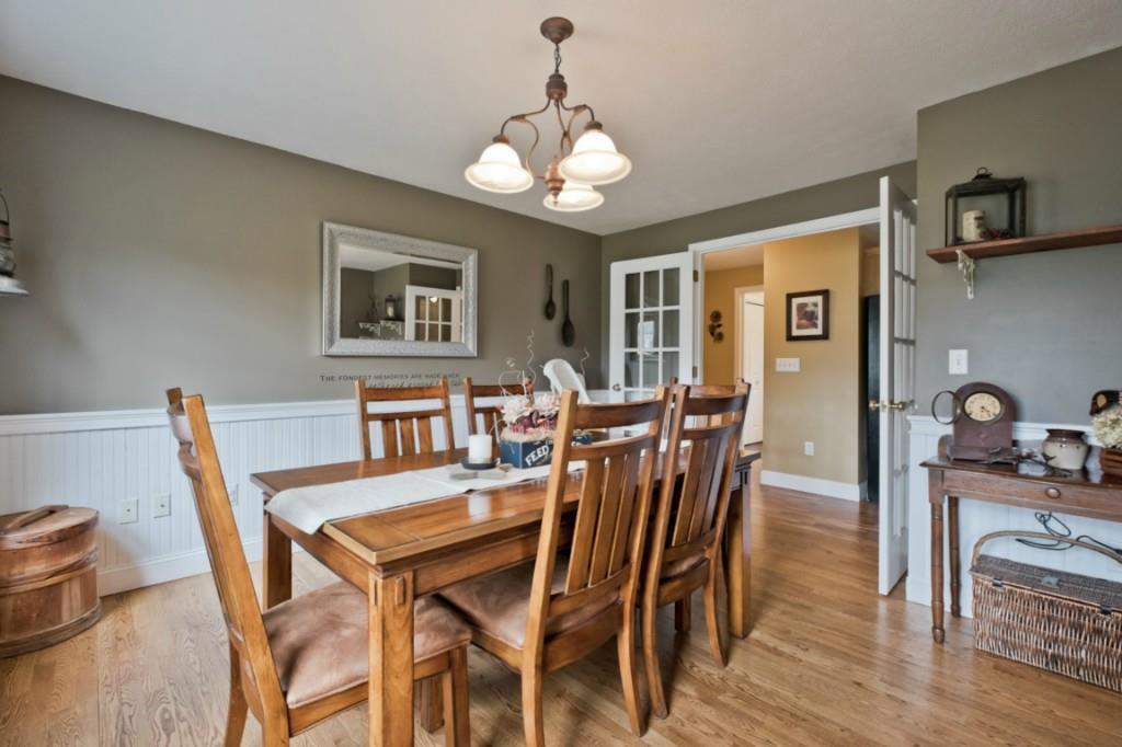 15 Goldenwood Drive