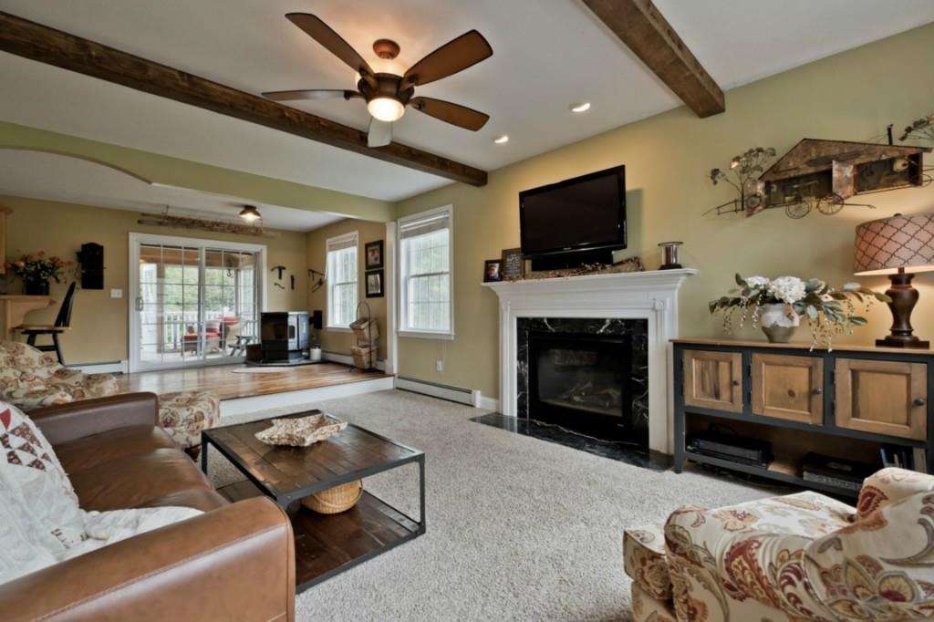 15 Goldenwood Drive