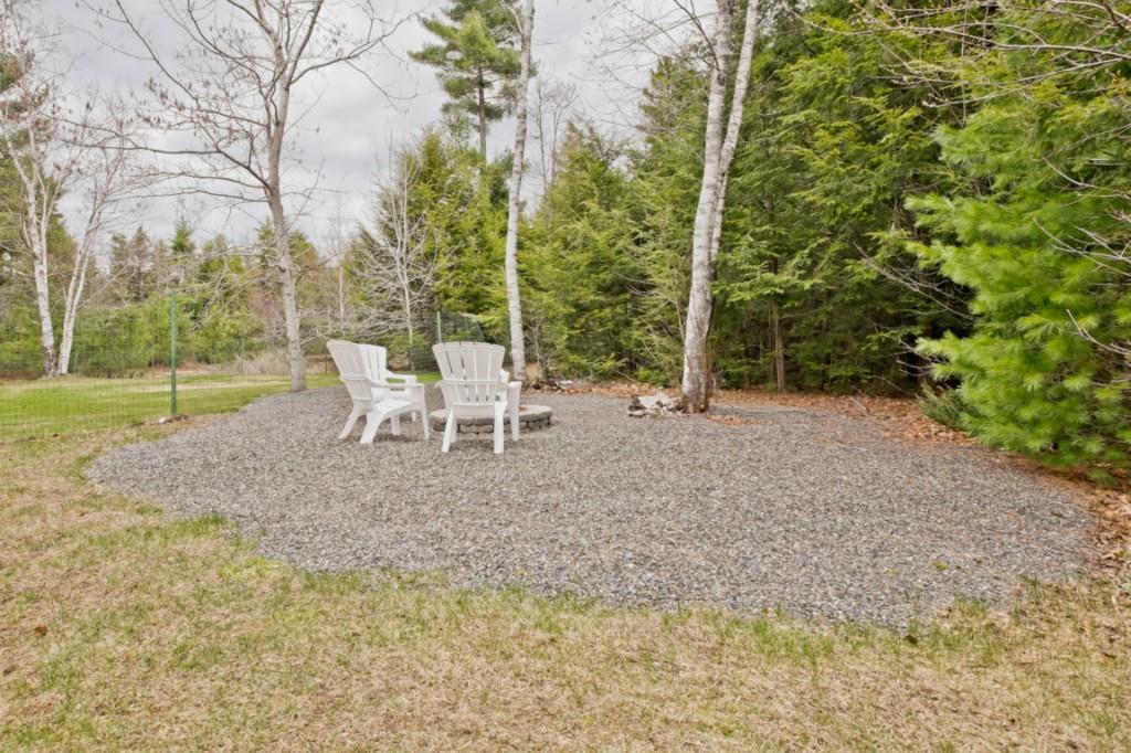 15 Goldenwood Drive