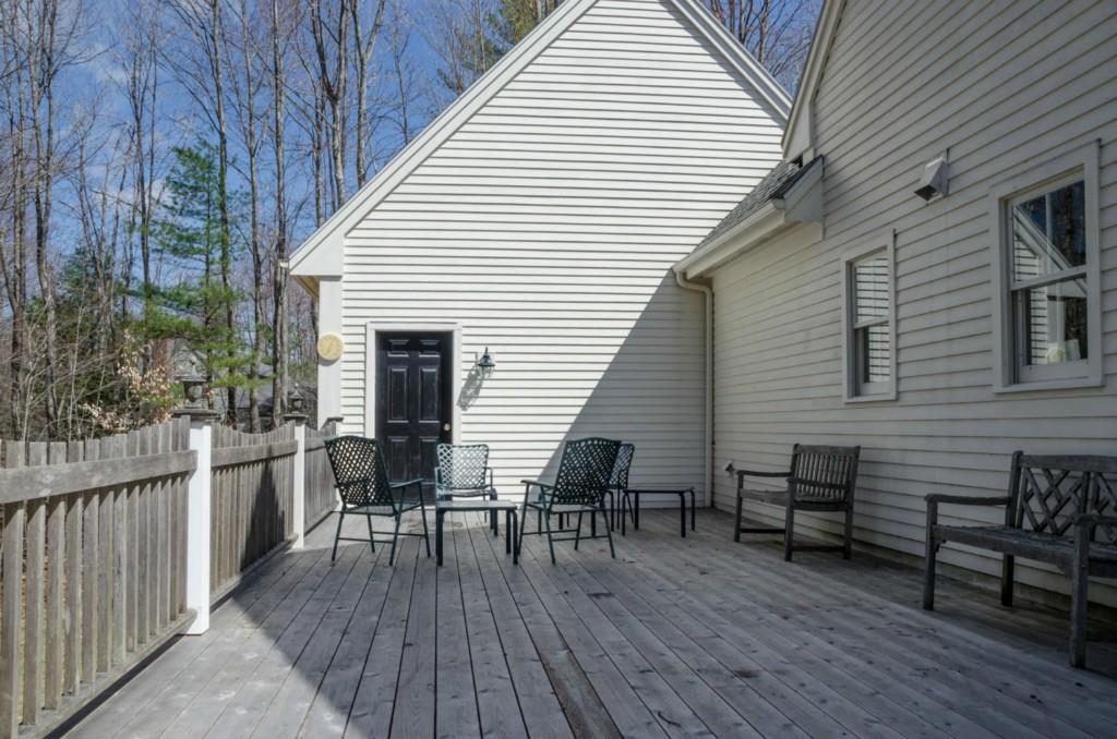 42 Valley Road