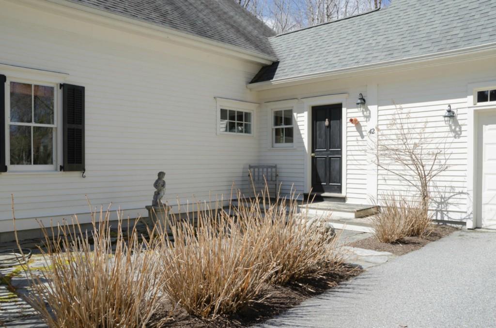42 Valley Road