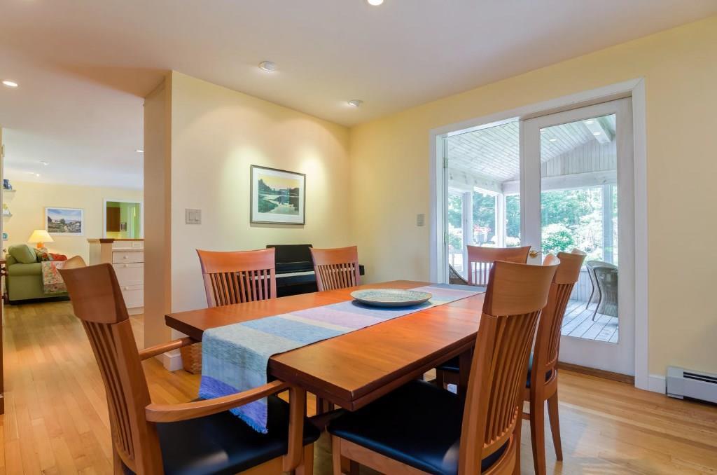 22 Pilot Point Road
